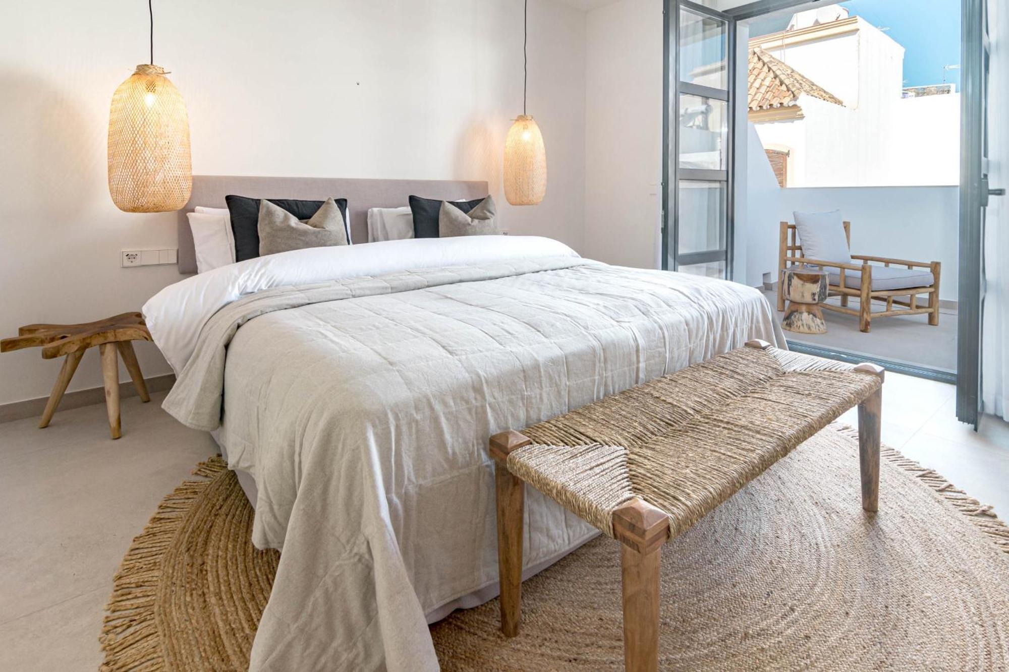 Seaclub Suites Estepona Exterior photo